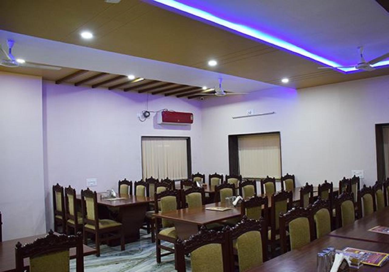 Hotel Amar Palace Abu Road Exterior photo